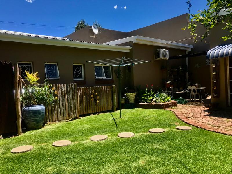 4 Bedroom Property for Sale in Steynsburg Eastern Cape